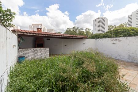 Casa à venda com 480m², 4 quartos e 3 vagasQuintal