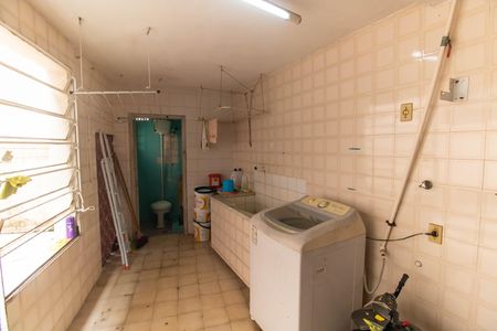 Casa à venda com 360m², 4 quartos e 4 vagas Casa à venda com 360m², 4 quartos e 4 vagasÁrea de Serviço