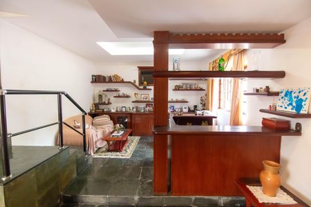 Sala de casa à venda com 4 quartos, 360m² em Fonseca, Niterói