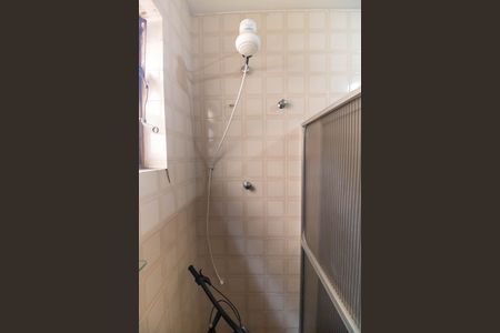 Casa à venda com 360m², 4 quartos e 4 vagas Casa à venda com 360m², 4 quartos e 4 vagasBanheiro 2