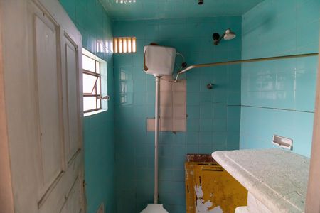 Casa à venda com 360m², 4 quartos e 4 vagas Casa à venda com 360m², 4 quartos e 4 vagasBanheiro de serviço