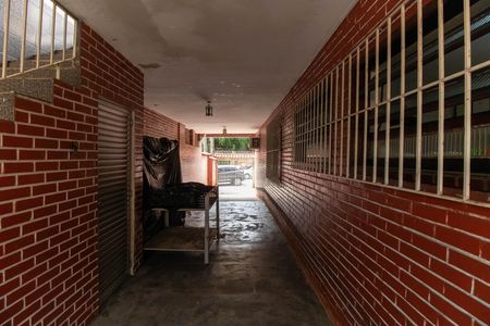 Casa à venda com 360m², 4 quartos e 4 vagas Casa à venda com 360m², 4 quartos e 4 vagasÁrea externa
