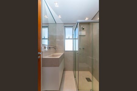 Apartamento à venda com 69m², 2 quartos e 1 vaga Apartamento à venda com 69m², 2 quartos e 1 vagaBanheiro Social