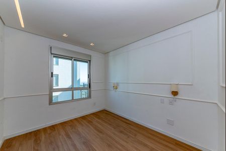 Apartamento à venda com 69m², 2 quartos e 1 vaga Apartamento à venda com 69m², 2 quartos e 1 vagaSuíte