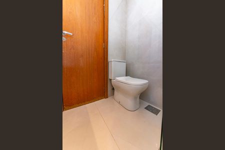 Apartamento à venda com 69m², 2 quartos e 1 vaga Apartamento à venda com 69m², 2 quartos e 1 vagaBanheiro da Suíte