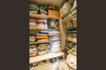 Apartamento à venda com 110m², 3 quartos e 2 vagas Apartamento à venda com 110m², 3 quartos e 2 vagasCorredor