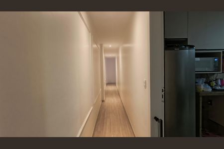 Apartamento à venda com 209m², 3 quartos e 2 vagasCorredor 