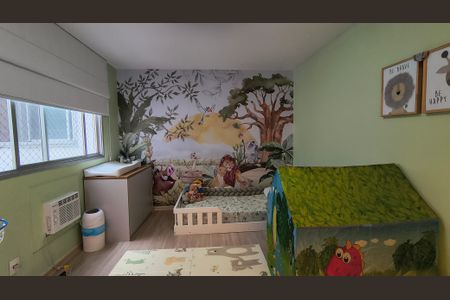 Apartamento à venda com 209m², 3 quartos e 2 vagasQuarto 2