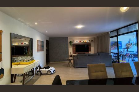 Apartamento à venda com 209m², 3 quartos e 2 vagasSala 