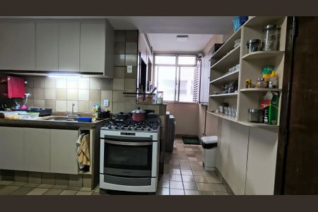 Apartamento à venda com 209m², 3 quartos e 2 vagasCozinha e Área de Serviço 