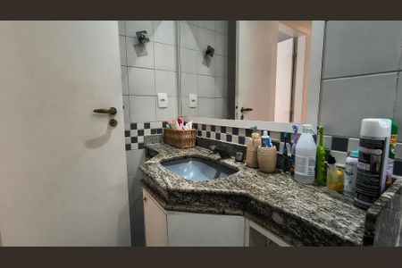 Apartamento à venda com 209m², 3 quartos e 2 vagasBanheiro Social 