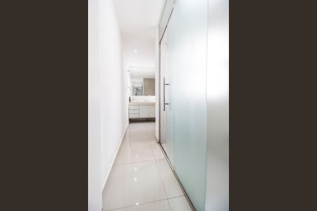 Apartamento à venda com 140m², 3 quartos e 2 vagas Apartamento à venda com 140m², 3 quartos e 2 vagasBanheiro da Suíte