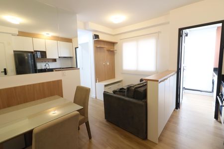 Sala de apartamento à venda com 2 quartos, 39m² em Ayrosa, Osasco
