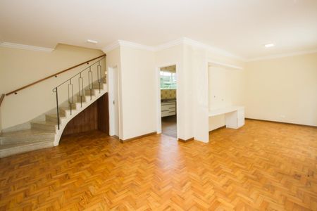 Casa de Condomínio para alugar com 4 quartos, 160m² em Itaim Bibi, São Paulo