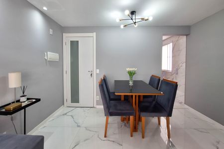 Sala de apartamento à venda com 2 quartos, 46m² em Centro, Niterói