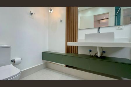 Apartamento para alugar com 144m², 2 quartos e 1 vaga Apartamento para alugar com 144m², 2 quartos e 1 vagaBanheiro da Suíte 2