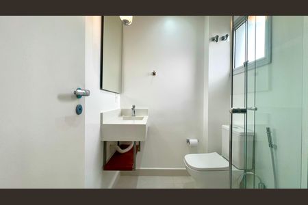 Apartamento para alugar com 144m², 2 quartos e 1 vaga Apartamento para alugar com 144m², 2 quartos e 1 vagaBanheiro da Suíte 1