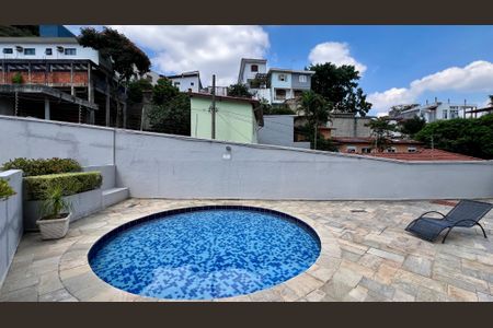 Apartamento para alugar com 144m², 2 quartos e 1 vaga Apartamento para alugar com 144m², 2 quartos e 1 vagaPiscina