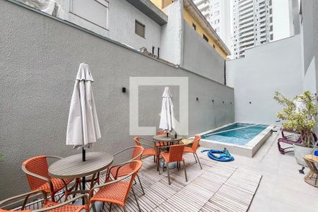 Apartamento para alugar com 37m², 2 quartos e sem vagaÁrea comum - Piscina