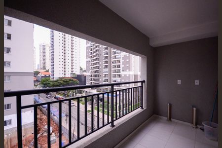 Varanda  de apartamento para alugar com 2 quartos, 37m² em Vila Nair, São Paulo