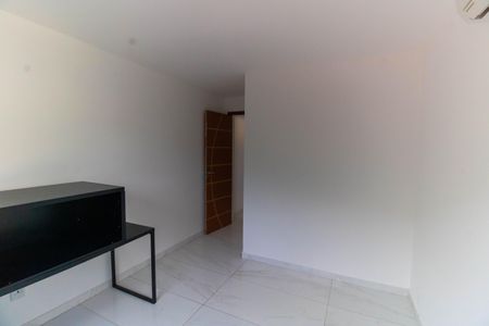 Apartamento à venda com 140m², 2 quartos e 2 vagasQuarto 