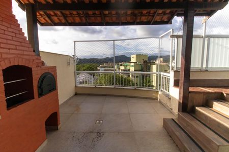 Apartamento à venda com 140m², 2 quartos e 2 vagasCobertura