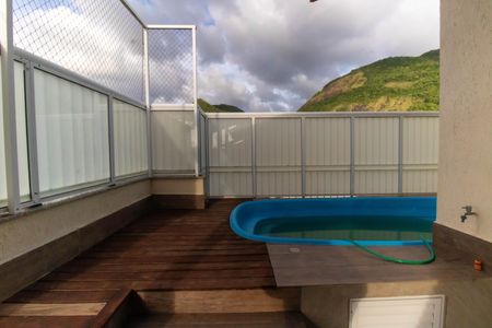 Apartamento à venda com 140m², 2 quartos e 2 vagasCobertura