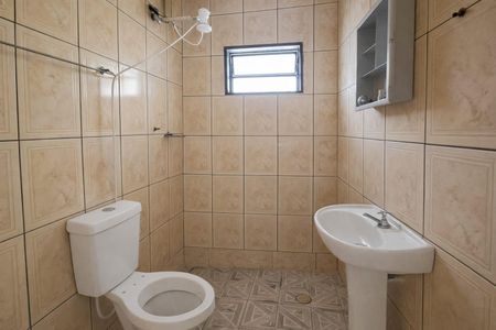 Banheiro de kitnet/studio para alugar com 1 quarto, 25m² em Jardim Primeiro de Maio (Chacara Fazendinha), Osasco