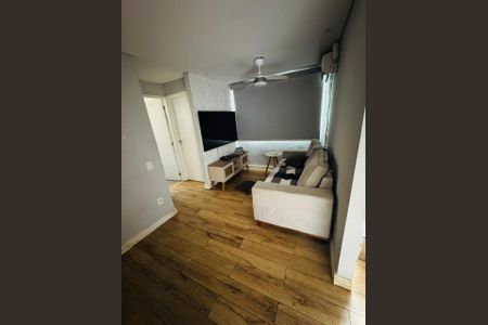 Sala de apartamento para alugar com 2 quartos, 50m² em Del Castilho, Rio de Janeiro