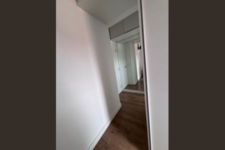 Apartamento à venda com 70m², 3 quartos e 2 vagasCorredor