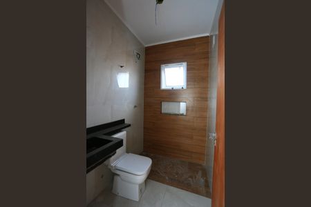 Casa à venda com 95m², 3 quartos e 2 vagasBanheiro