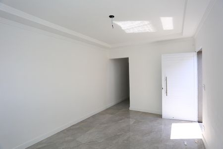 Casa à venda com 95m², 3 quartos e 2 vagasSala 