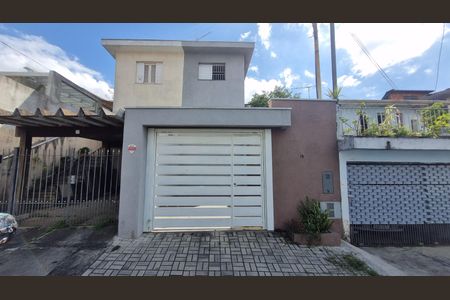 Casa à venda com 95m², 3 quartos e 2 vagasFachada