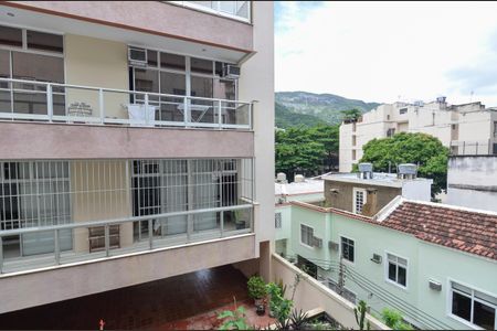 Apartamento para alugar com 66m², 2 quartos e sem vagaSala