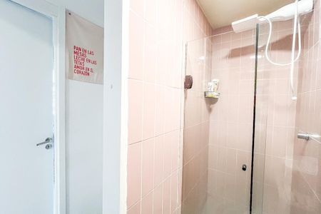 Apartamento à venda com 35m², 2 quartos e sem vaga Apartamento à venda com 35m², 2 quartos e sem vagaBanheiro