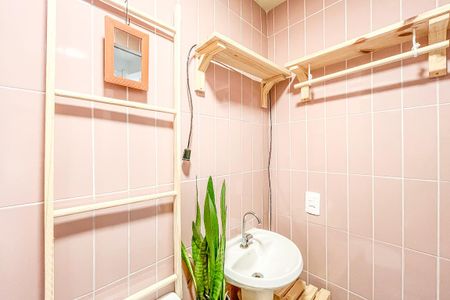 Apartamento à venda com 35m², 2 quartos e sem vaga Apartamento à venda com 35m², 2 quartos e sem vagaBanheiro