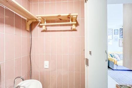 Apartamento à venda com 35m², 2 quartos e sem vaga Apartamento à venda com 35m², 2 quartos e sem vagaBanheiro