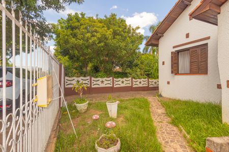 Casa à venda com 132m², 2 quartos e 2 vagas Casa à venda com 132m², 2 quartos e 2 vagasJardim