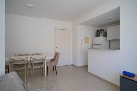 Sala de apartamento para alugar com 3 quartos, 70m² em Vila Ipiranga, Porto Alegre