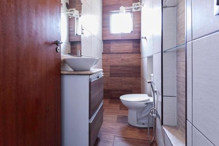 Casa para alugar com 110m², 3 quartos e sem vaga Casa para alugar com 110m², 3 quartos e sem vagaBanheiro social