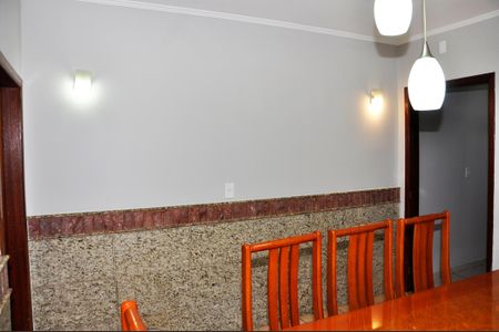 Casa à venda com 230m², 3 quartos e 2 vagasDetalhe - Copa