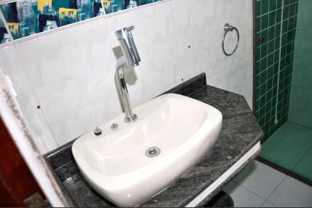 Casa à venda com 230m², 3 quartos e 2 vagasDetalhe - Banheiro Social