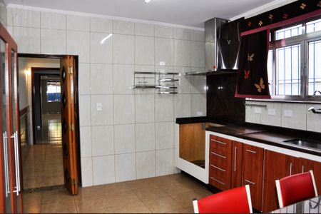 Casa à venda com 230m², 3 quartos e 2 vagasDetalhe - Cozinha