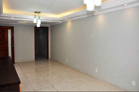 Detalhe - Sala de casa à venda com 3 quartos, 230m² em Vila Mangalot, São Paulo