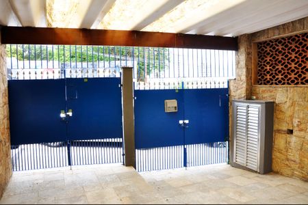 Casa à venda com 230m², 3 quartos e 2 vagasGaragem