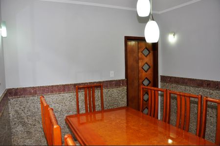 Casa à venda com 230m², 3 quartos e 2 vagasDetalhe - Copa