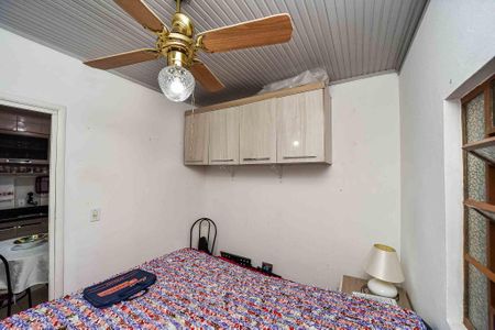 Quarto 2 de casa para alugar com 2 quartos, 86m² em Jardim Itu, Porto Alegre