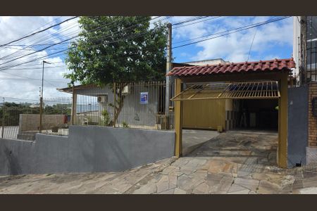 Casa para alugar com 86m², 2 quartos e 2 vagasFachada