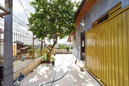 Casa para alugar com 86m², 2 quartos e 2 vagasPátio