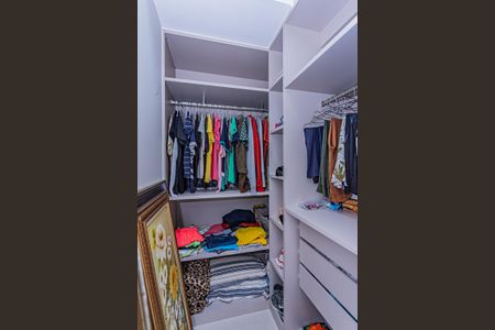 Apartamento para alugar com 71m², 2 quartos e 1 vaga Apartamento para alugar com 71m², 2 quartos e 1 vagaCloset suite